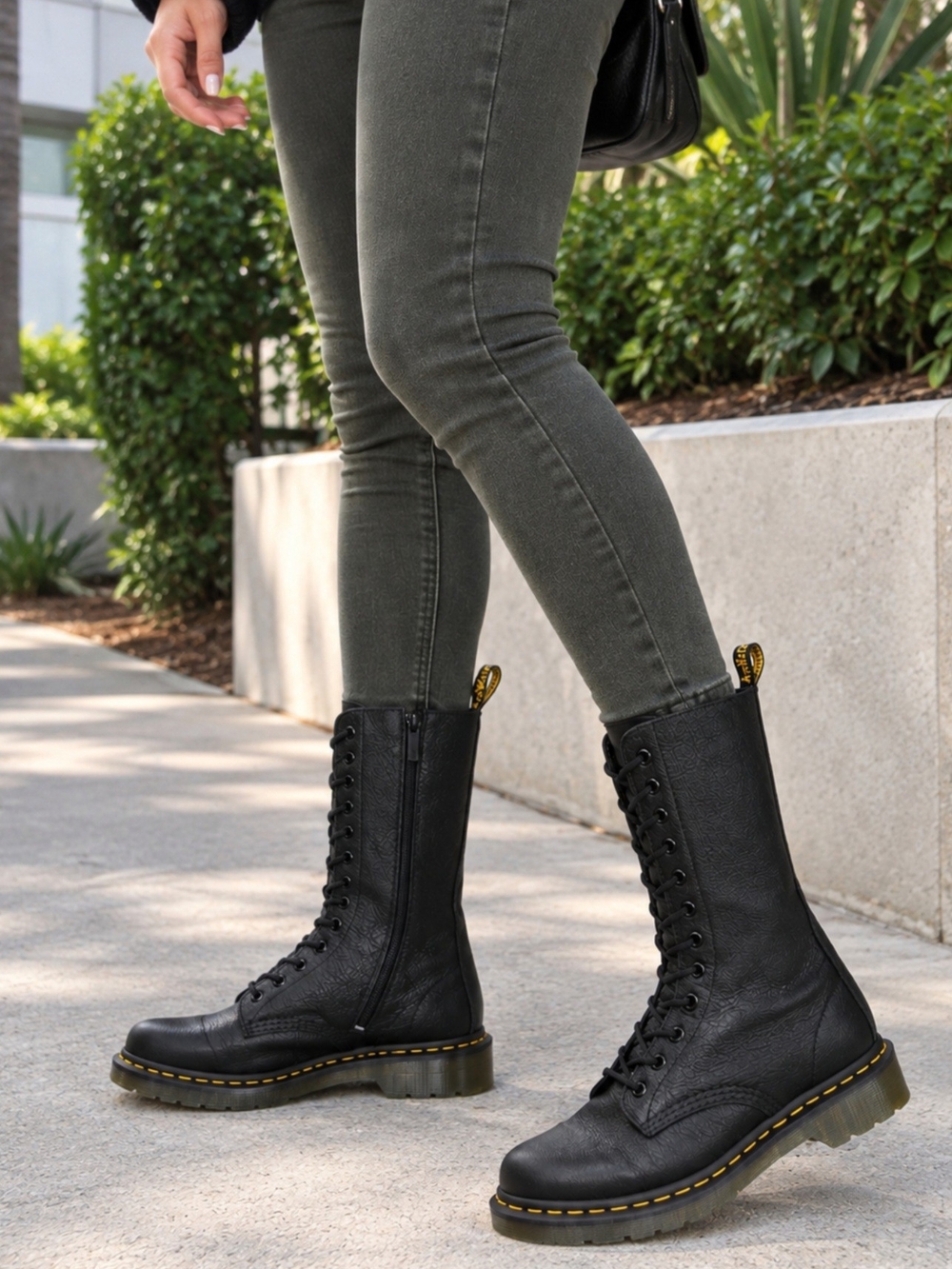 Brand-New Dr Martens  1B99 14-Eye Zip Boots Black Women's Size 9